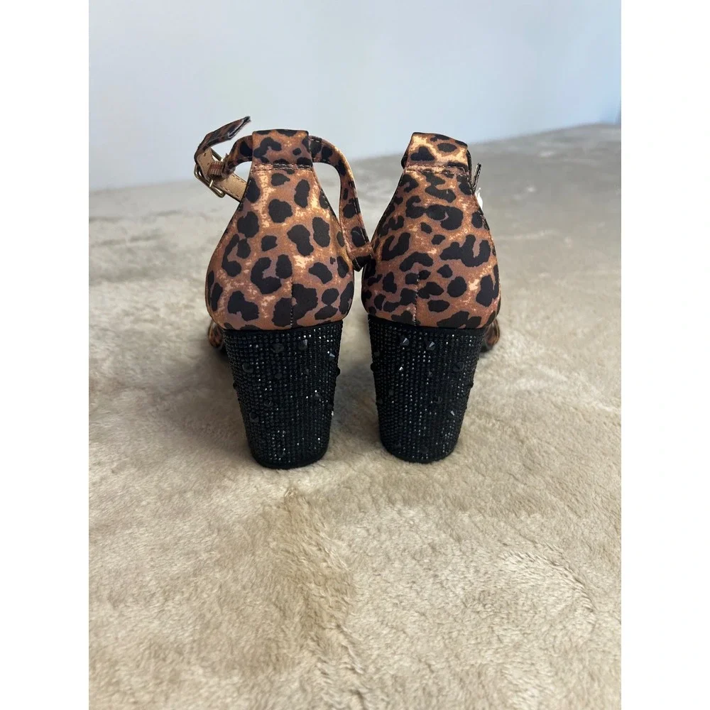 NWOB Torrid Betsey Johnson Leopard Print Rhinestone Ankle Strap Block Heels 8